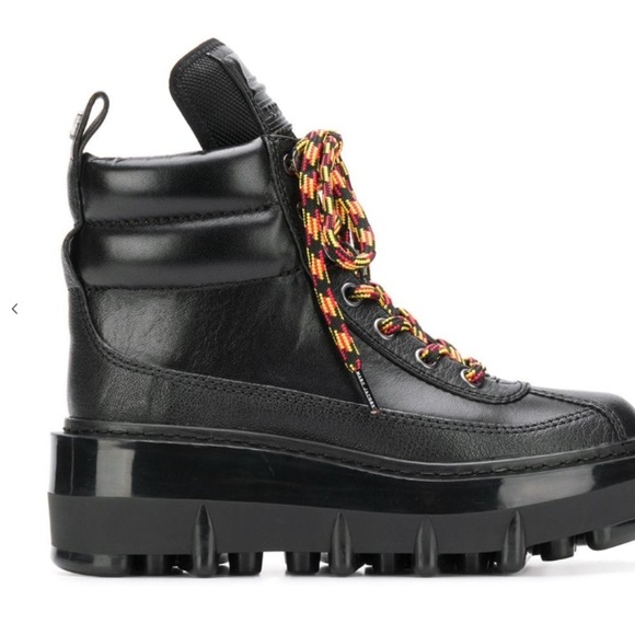 MARC JACOBS Women's Shay Leather Wedge Hiking Boot - Picture 4 of 8